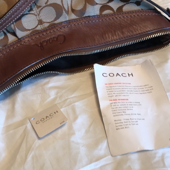 Coach purse - Picture 7 of 9